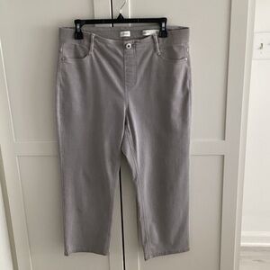 J. Jill Light Gray Cropped Denim